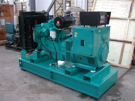乌兰200kw康明斯柴油发电机组图片 乌兰200kw康明斯柴油发电机组图片